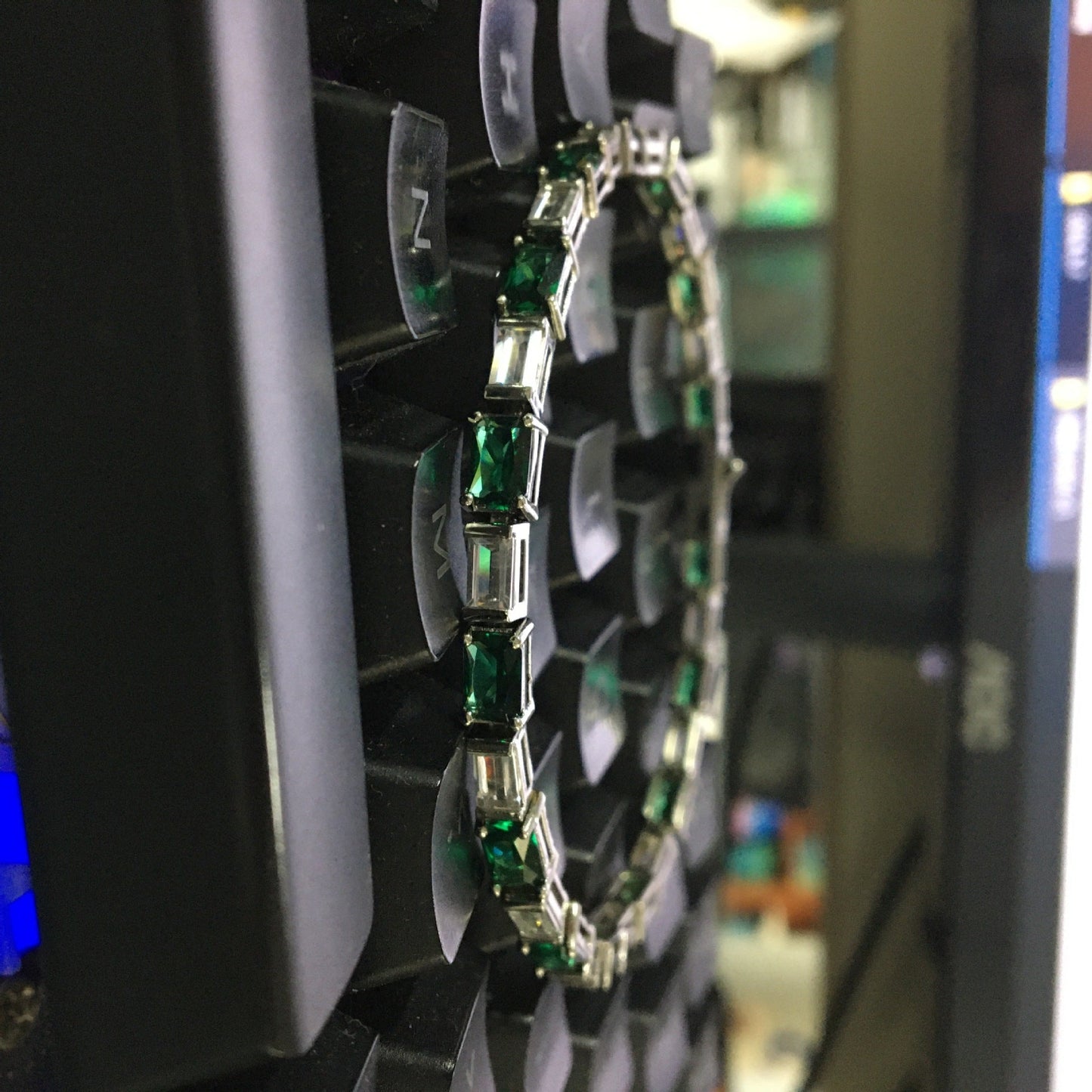 Zircon Encrusted Tennis Chain – Hip-Hop Silver & Emerald Green