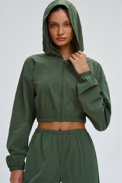 The Svelte UV protection Crop Hoodie Sweatpants 2-Piece Set