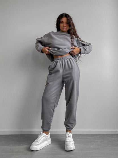 Women's Crewneck Sweatshirt & Jogger Pants Two-Piece Set – Loose Fit - Ready for Dance class!