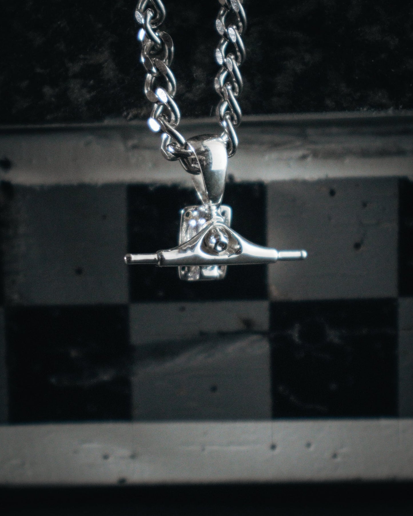 Skateboard Truck & Earrings Bundle (Silver)