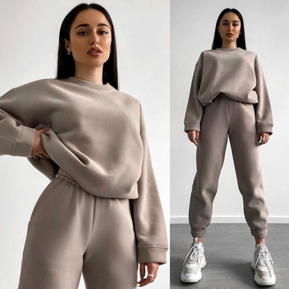 Women's Crewneck Sweatshirt & Jogger Pants Two-Piece Set – Loose Fit - Ready for Dance class!
